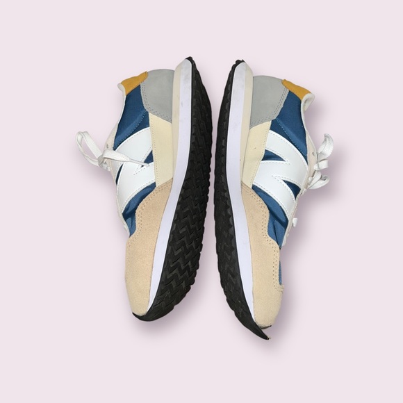 Madewell x New Balance New Balance® 237 Sneakers - Picture 8 of 10